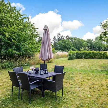 2 Bedroom Stunning In Rønne