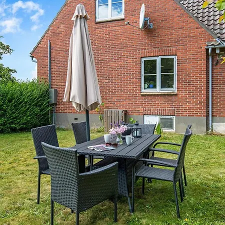 Holiday home Lovely In With Wifi *