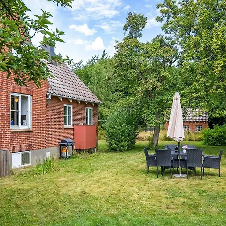 2 Bedroom Stunning In Rønne