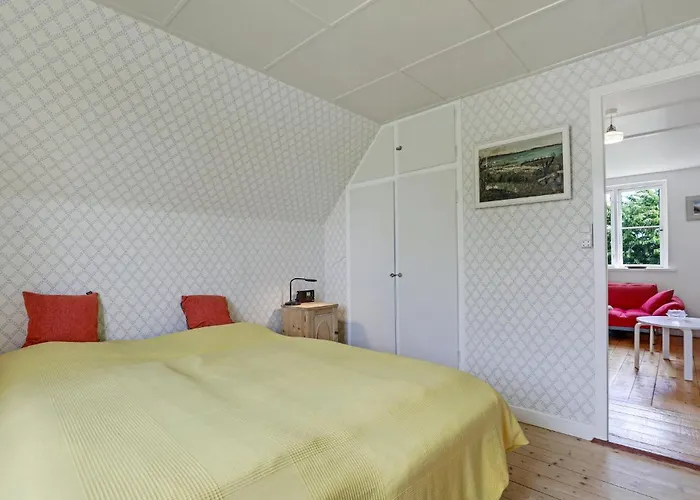 2 Bedroom Stunning In